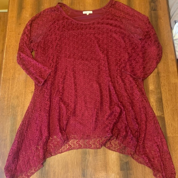indigo soul Tops - Indigo Soul Top 2XL Burgundy Shark bite Tunic Lined Lace Overlay 3/4 Lace Sleeve